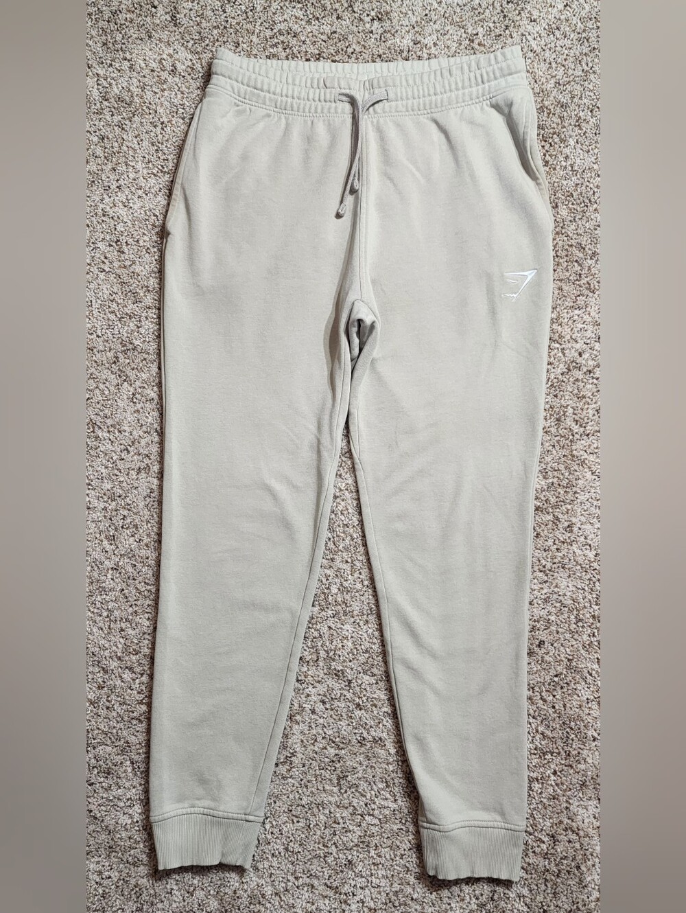 Gymshark Men’s Crest Slim Fit Joggers – Grey Marl – Size Small  Unisex
